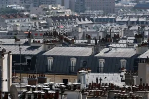 Το viral κόλπο των Γάλλων με την κιμωλία στα τζάμια για να αντιμετωπίσουν τον καύσωνα