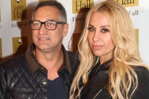 Γιώργος Ντάβλας για Γωγώ Μαστροκώστα: «Δεν ήθελα να πάω στην ταφή για να μην αντιμετωπίσω το γεγονός»