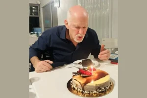Τα 74α γενέθλιά του γιόρτασε ο Γιώργος Παπανδρέου