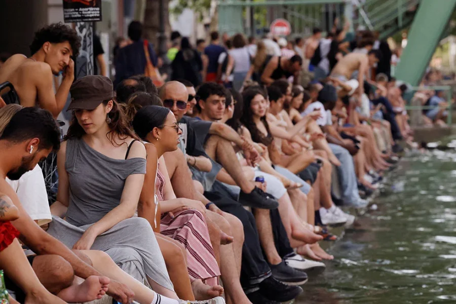 Για πολυήμερο κύμα καύσωνα σε Ευρώπη και Βαλκάνια προειδοποιούν οι μετεωρολόγοι, κόκκινος συναγερμός στη Γαλλία