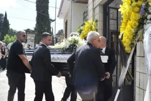 Μάριος Οικονόμου: Συγκίνηση στην κηδεία του 33χρονου παλαίμαχου ποδοσφαιριστή