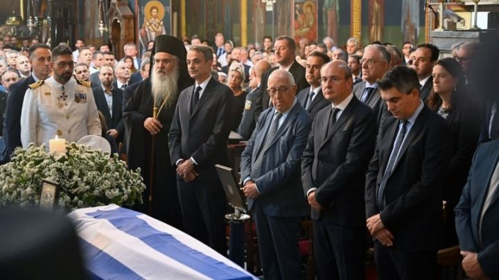 Κυρ. Μητσοτάκης στον επικήδειο για τον Νίκο Ταγαρά: Πραγματικά την αξίζεις την ελληνική σημαία που θα σε συνοδεύει στην τελευταία σου κατοικία