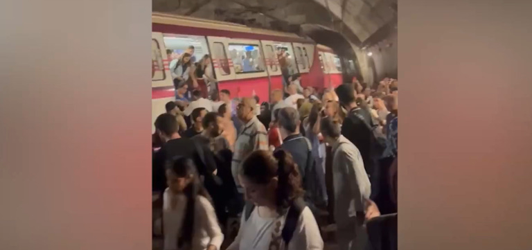 Κωνσταντινούπολη: Εκτροχιάστηκε συρμός του Μετρό, τρεις τραυματίες – Τους εκκένωσαν μέσω σήραγγας (βίντεο)