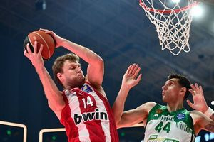 Ολυμπιακός – Παναθηναϊκός 102-92: O «νόμος» της έδρας και του Φουρνιέ