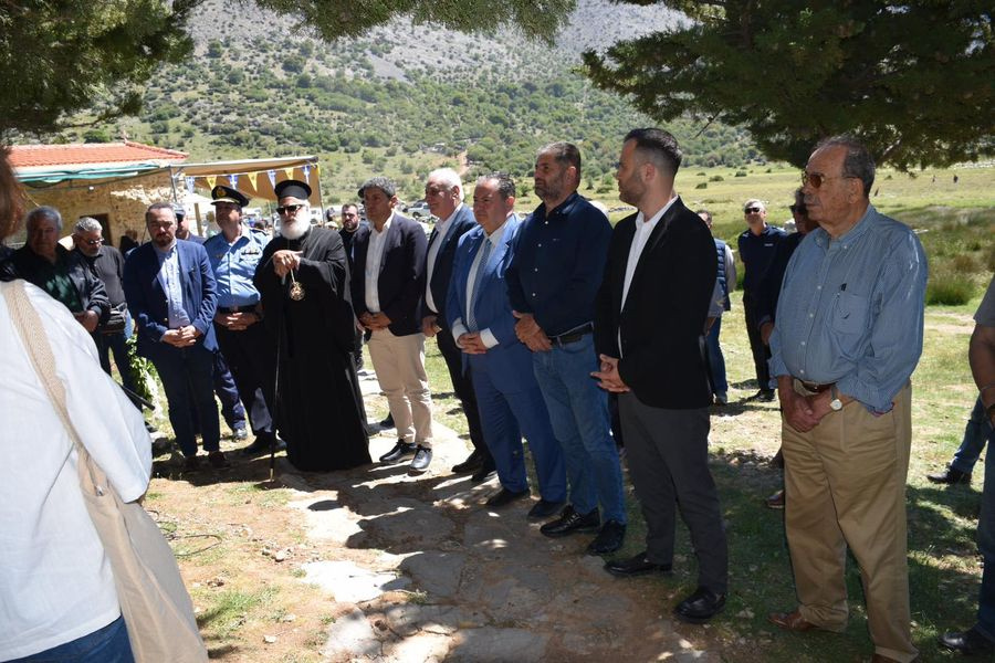 Δήμος Βιάννου: Με συγκίνηση και λαμπρότητα ο τριπλός εορτασμός στον Ομαλό για το Άγιο Πνεύμα