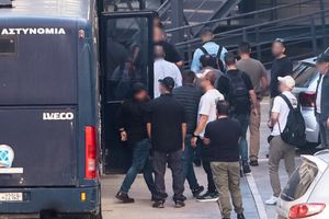 ΟΠΕΚΕΠΕ: Ελεύθεροι αφέθηκαν και οι 10 κατηγορούμενοι που απολογήθηκαν – Την Τρίτη στον Ευρωπαίο ανακριτή οι υπόλοιποι 7