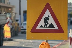 Συνεχίζονται στην κάθοδο της Λ. Δημοκρατίας και στις οδούς Ιτάνου και Μηνά Γεωργιάδη οι εργασίες αντικατάστασης του δικτύου ύδρευσης της ΔΕΥΑΗ