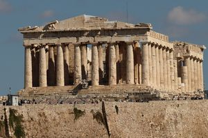Παρθενώνας: Ανοίγει ο δρόμος για την επιστροφή θραυσμάτων από το Λούβρο