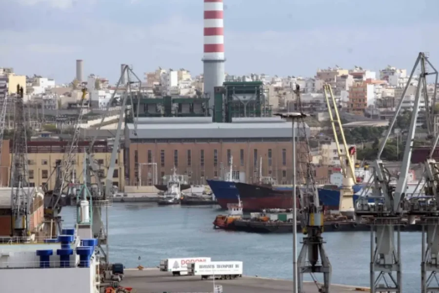 Τραυματισμός 23χρονου ναυτικού στη Ναυπηγοεπισκευαστική Ζώνη Περάματος