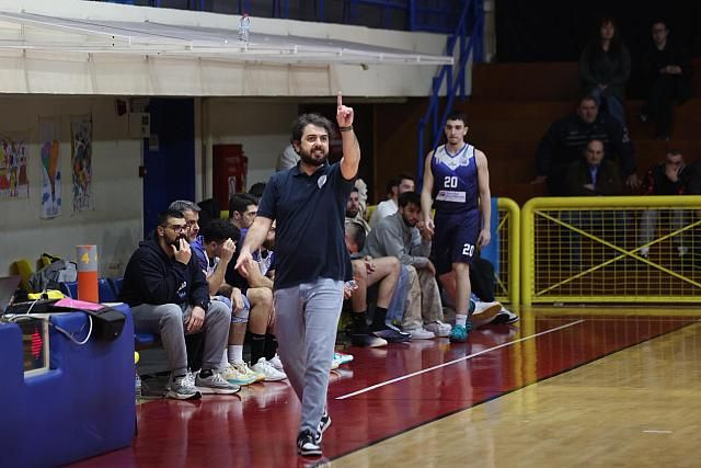 Ο Πετράκης επέστρεψε στον πάγκο του «Ηράκλειο» ΟΑΑ