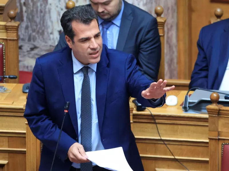 Ζήτησε ο Πλεύρης το παλιό ΚΤΕΟ από την Περιφέρεια Κρήτης για δομή μεταναστών – “Δεν μπορεί στην Κρήτη να λέτε όχι σε όλους τους χώρους…”