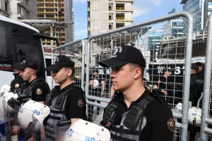Άγκυρα: Εκατοντάδες συλλήψεις πριν τη Σύνοδο Κορυφής του ΝΑΤΟ