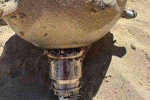 Ο Στρατός περισυνέλεξε το πυραυλικό εξάρτημα που βρέθηκε σε παραλία του Αγίου Νικολάου