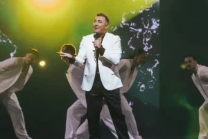 Ο Αντώνης Ρέμος στα MAD VMA 2026: Το ντουέτο με την Klavdia, η βράβευση και το act με μεγάλες επιτυχίες του