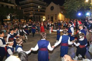 Πλήθος κόσμου συμμετέχει στο 11ο Φεστιβάλ «Τέχνη Καθ’ Οδόν» του Δήμου Ηρακλείου