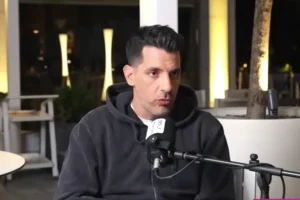 Φέρρης: «Ιδανικά θα ήθελα να είμαι με μια κουκούλα και να τραγουδάω»