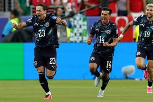 Μουντιάλ 2026: Νίκη με δέκα παίκτες για την Παραγουάη – Τρίποντα για Βραζιλία και Μαρόκο