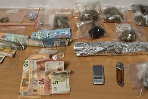 Δύο συλλήψεις αλλοδαπών με ναρκωτικά και όπλα