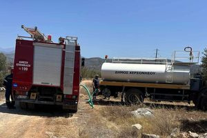 Άμεση επιχειρησιακή συνδρομή του Δήμου Χερσονήσου στη μεγάλη πυρκαγιά στο Ηράκλειο