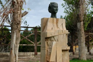 Το πρωί της Τετάρτης η επανατοποθέτηση της προτομής του Νίκου Ξυλούρη στην Πλ. Κύπρου