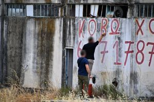Άργος: Ξεσπά η μητέρα του 20χρονου που πυροβόλησαν οι αστυνομικοί – «Έχει αυτισμό και αναπηρία 89%, τον σκότωσαν»