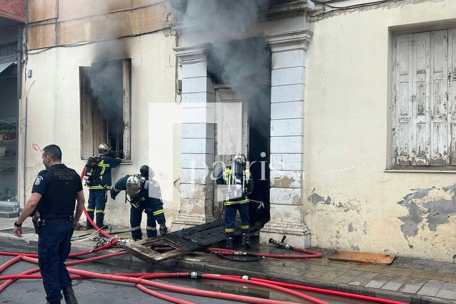 Συναγερμός στην Πυροσβεστική – Φωτιά σε εγκαταλειμμένο κτήριο στα Χανιά (vid&pic)
