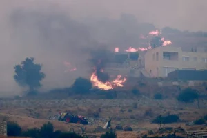 “Κόλαση” δίχως τέλος στο Ρέθυμνο: Ο άνεμος θεριεύει τις πύρινες γλώσσες, ευθύνες στον ΔΕΔΔΗΕ – Στάχτη ως τώρα 45.000 στρέμματα και μια τραγωδία που αναζητά δικαίωση!