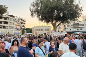 Τελεσίγραφο στον Πλεύρη: “Δεν θα περάσει η δομή μεταναστών” βροντοφώναξαν οι κάτοικοι των Αθανάτων που ετοιμάζουν νομική προσφυγή (pics)