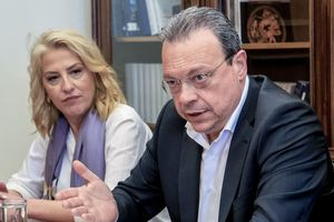 Οργή στην Κουμουνδούρου για την ανεξαρτητοποίηση Φάμελλου: «Ο ίδιος έφερε τον ΣΥΡΙΖΑ σε αδιέξοδο»