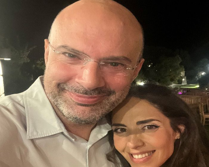 Ο πρόεδρος της ΕΝΑ Νεκτάριος Καλαντζής στο γάμο της Αντιπεριφερειάρχη Κρήτης Θεοδώρας Κουτεντάκη