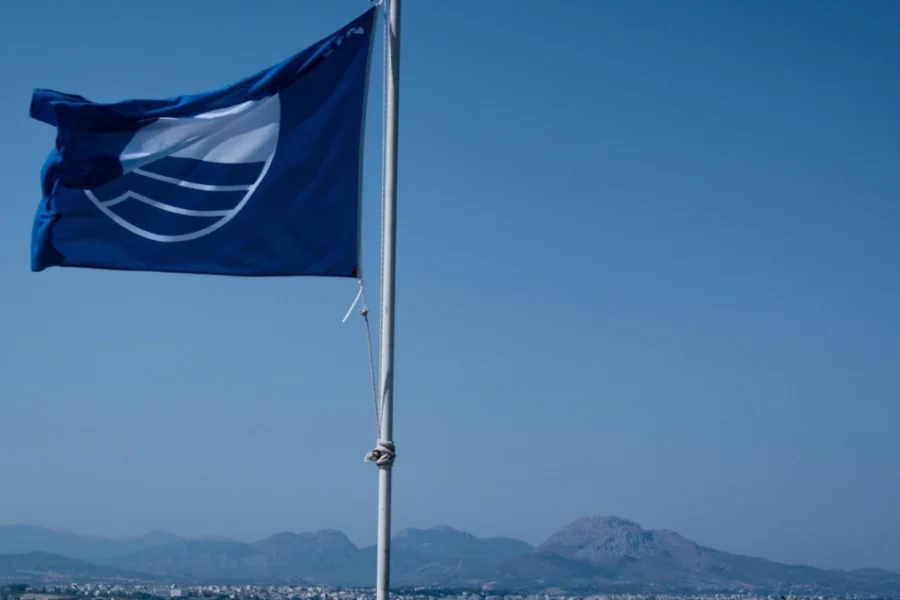 Οι 9 παραλίες που έχασαν τη Γαλάζια Σημαία – Οι λόγοι