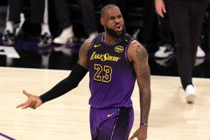 «Βόμβα» στο NBA: Ο ΛεΜπρόν Τζέιμς στη Φιλαδέλφεια