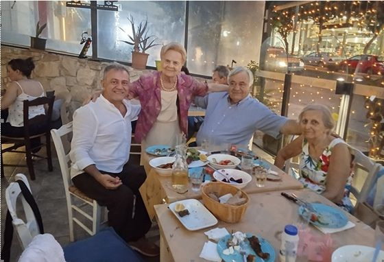 Με επιτυχία πραγματοποιήθηκε η καλοκαιρινή συνεστίαση του Cafe Alzheimer της ΑΛΛΗΛΕΓΓΥΗΣ Ηρακλείου