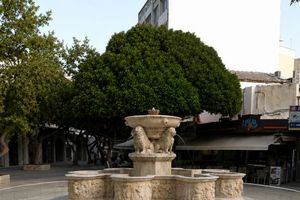 Μετά την τουριστική περίοδο να ξεκινήσουν οι εργασίες στην Κρήνη Μοροζίνη, ζητούν οι τουριστικοί φορείς