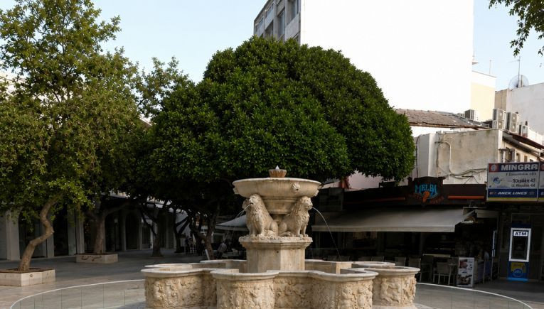 Μετά την τουριστική περίοδο να ξεκινήσουν οι εργασίες στην Κρήνη Μοροζίνη, ζητούν οι τουριστικοί φορείς