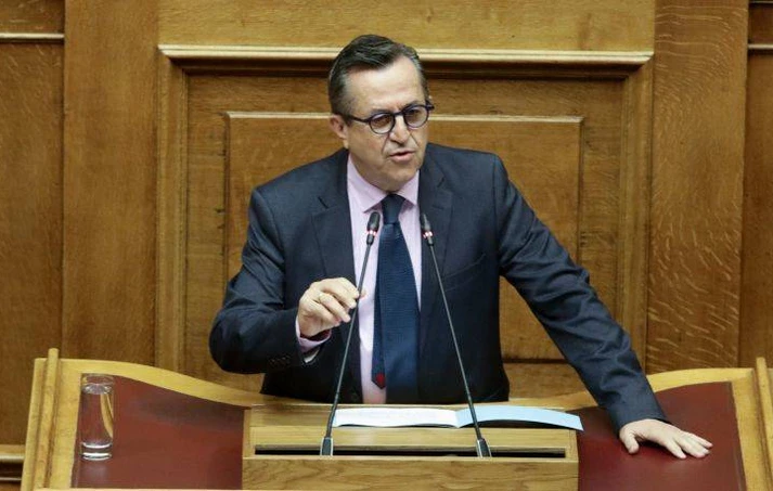 Στο νοσοκομείο μετά από τροχαίο στην Πάτρα ο πρώην υπουργός Νίκος Νικολόπουλος