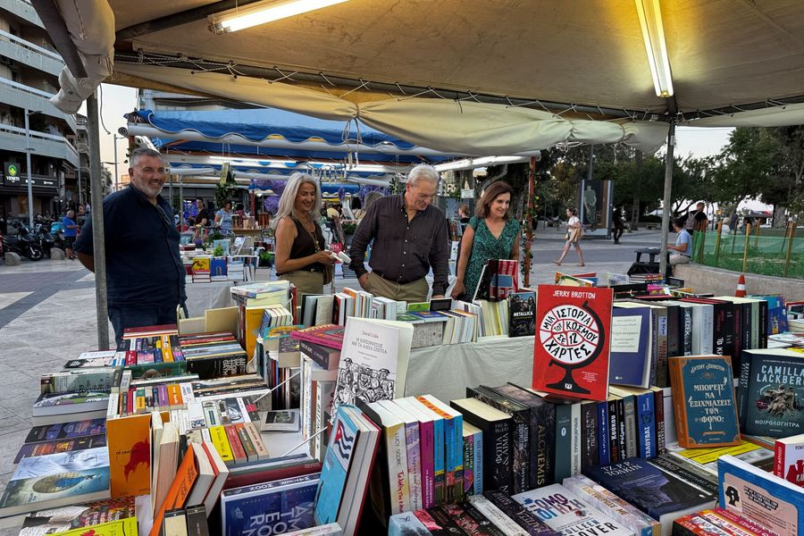 «Ελάτε να βρείτε το βιβλίο που σας αρέσει…» στην Πλατεία Ελευθερίας