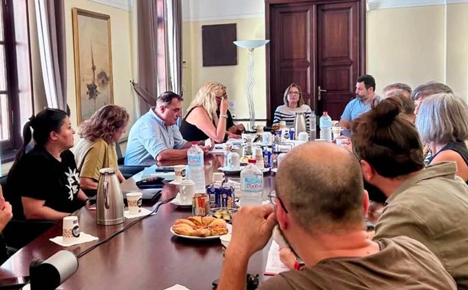 Συντονιστική σύσκεψη στην Αποκεντρωμένη Διοίκηση Κρήτης με ΤΕΕ ΤΑΚ και ΥΔΟΜ Ανατολικής Κρήτης