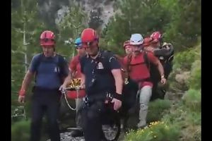 Ολοκληρώθηκε η επιχείρηση διάσωσης 66χρονης περιπατήτριας κοντά στο καταφύγιο «Σπήλιος Αγαπητός», στον Όλυμπο