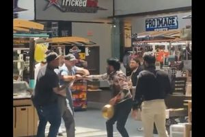 ΗΠΑ: Ένας άνδρας συνελήφθη στη Γιούτα επειδή μαχαίρωσε πολλές φορές έναν μουσουλμάνο εξαιτίας της θρησκείας του