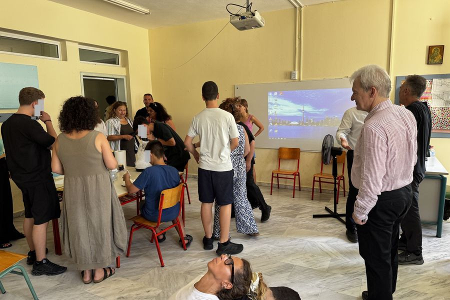Ο Αλέξης Καλοκαιρινός στο Summer Camp του Συλλόγου για τα Δικαιώματα Ατόμων με Αυτισμό ΗΡ.Υ.Δ.Α.