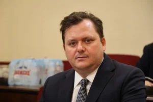 Παραδοχή CEO Σιδηροδρόμων: “Δεν λειτουργεί το αυτόματο φρένο” τρία χρόνια μετά τα Τέμπη