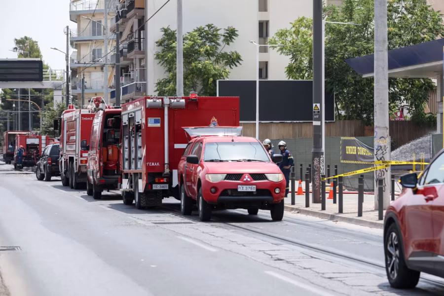 Λήξη συναγερμού στον Πειραιά: Δεν εντοπίστηκε διαρροή αερίου στο βενζινάδικο- Άνοιξαν οι δρόμοι