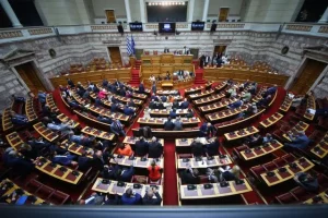 Συνταγματική Αναθεώρηση: Κανένα άρθρο δεν συγκέντρωσε ”180” στην ψηφοφορία