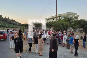 Δομή μεταναστών: Με ένδικα μέσα κατά της εγκατάστασης οι κάτοικοι στους Αθανάτους – Επαφές με Αρναουτάκη και Καλοκαιρινό σήμερα, ζητούν ραντεβού από τον Πλεύρη!