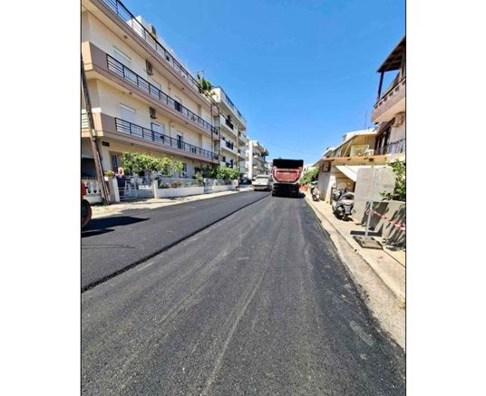 Στη Λεωφόρο Ικάρου συνεχίζεται το πρόγραμμα ασφαλτοστρώσεων από τον Δήμο Ηρακλείου