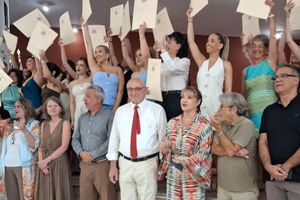 “Άνοιξαν τα φτερά τους”: Πλήθος νέων αποφοίτων στην τελετή ορκωμοσίας του Πανεπιστημίου Κρήτης στο Ρέθυμνο