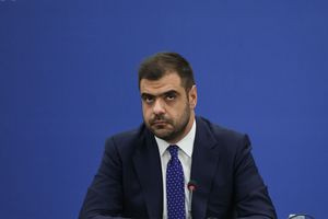 Μαρινάκης για τη δολοφονική επίθεση στη Θεσσαλονίκη: «Ήθελαν νεκρό και έχουμε νεκρό, η τρομοκρατία δεν θα νικήσει»