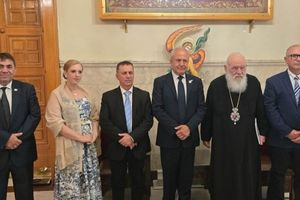 Συνάντηση του αρχιεπισκόπου Ιερωνύμου με αντιπροσωπεία της Επιτροπής Κατεχομένων Κοινοτήτων Κύπρου