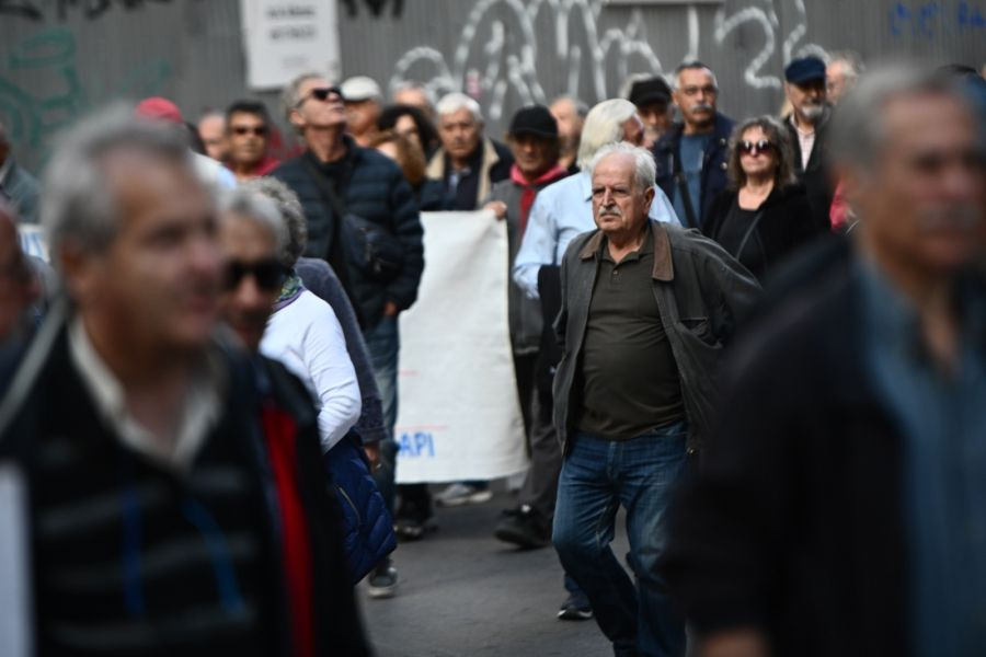 Κατάργηση της προσωπικής διαφοράς: Τι σημαίνει για χιλιάδες συνταξιούχους – Παραδείγματα